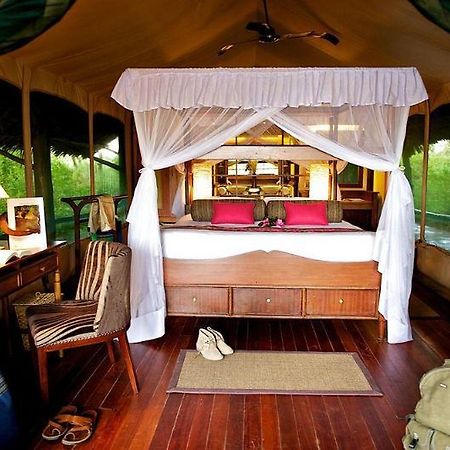 Samburu Intrepids Luxury Tented Camp Hotel Exterior photo