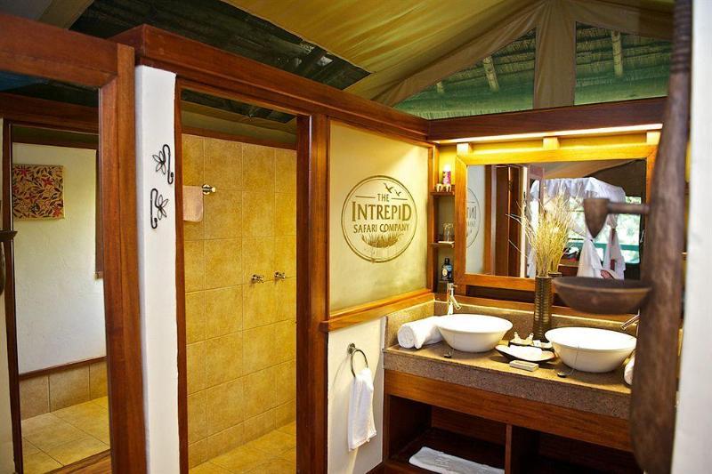 Samburu Intrepids Luxury Tented Camp Hotel Exterior photo